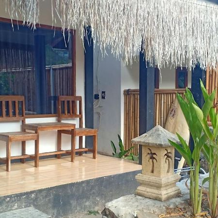 Dewi Garden Guesthouse Kuta  Exterior foto