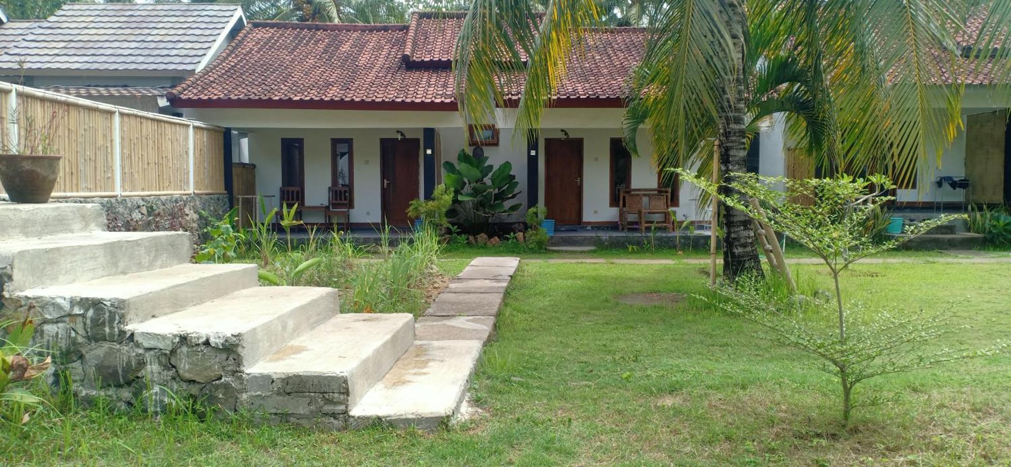 Dewi Garden Guesthouse Kuta  Exterior foto