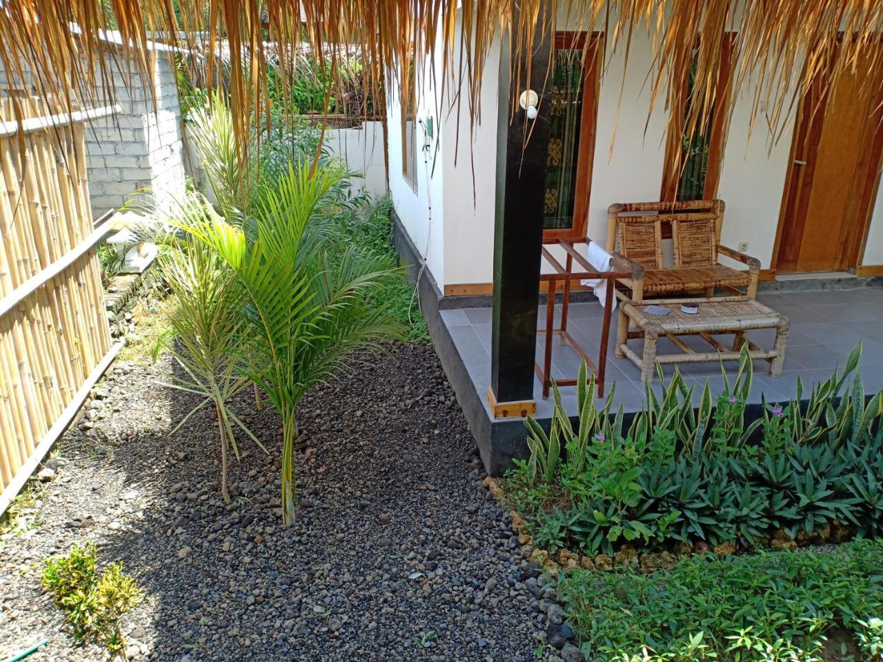 Dewi Garden Guesthouse Kuta  Exterior foto